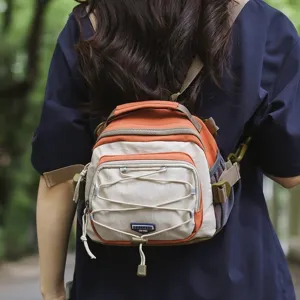 Leichter Mini-Outdoor-Rucksack im Color-Blocking-Design zum Wandern und Radfahren