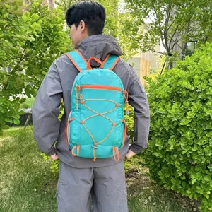 Leichter faltbarer Outdoor-Rucksack, wasserdichter Sport-Wander-Tagesrucksack mit Gummizug.