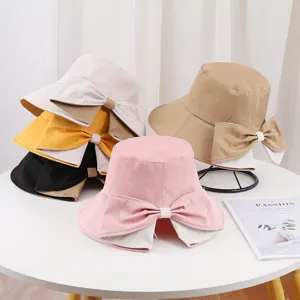 Collection de chapeaux de soleil pour femmes avec grands nœuds et fente arrière unique