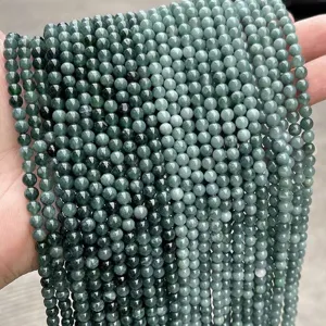 Détail de perles en jadéite naturelle du Guatemala vert de 4mm pour bijoux artisanaux