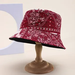 Roter floraler Druck Wendebuchthut für Damen, lässiger modischer Sonnenschutz Eimerhut.
