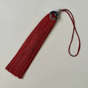 Elegante nappa di seta rossa con cappuccio in metallo smaltato blu motivo nuvola Ruyi