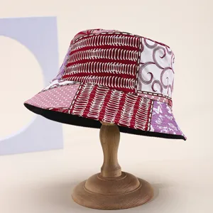 Details dieses modischen Damen Patchwork Fischerhuts mit bunten Musterdrucken und beidseitig tragbar.