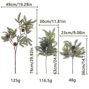 Set di tre rami di pino artificiali con pigne per la decorazione della casa di Natale