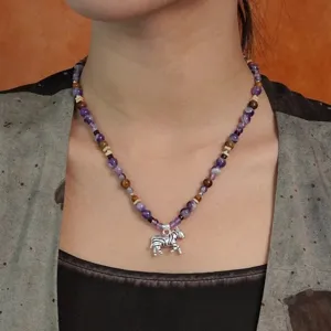 Prachtige handgemaakte retro zebra kralenketting met paarse natuursteen voor vakantiestijl