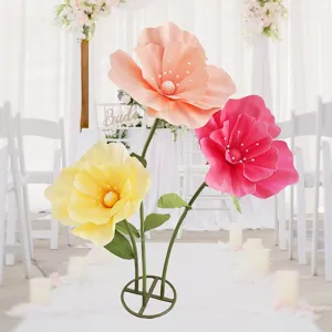 Grandes fleurs de coquelicot decoratives artificielles detail allee de mariage decors