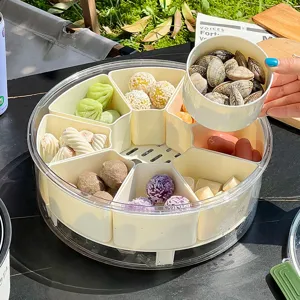 Portable multi-compartment food storage container for outdoor camping and picnics