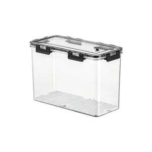 Large capacity transparent food storage container with airtight lid and drain tray