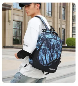 Sac à dos à motif abstrait bleu porté par un mannequin homme pour l'école ou voyage