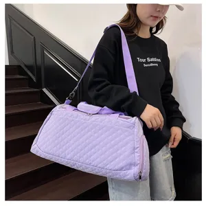 Bolso de viaje de nylon acolchado en color morado claro gran capacidad para mujer