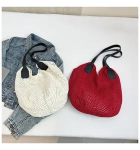 Gebreide shopper tas detail, katoenen geweven schoudertas, casual strand handtas.