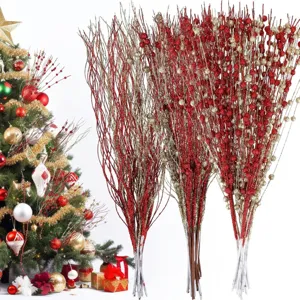 Ramas de bayas navideñas con purpurina roja y dorada ideales para arreglos festivos de árboles.