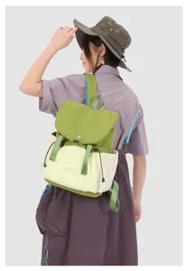 Detail view of the stylish large-capacity backpack, perfect for daily commuting and travel.