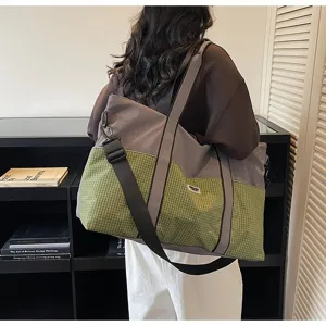 Grand sac de voyage de sport, sac de fitness et de yoga décontracté avec bandoulière.
