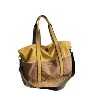 Grand sac de sport fourre-tout jaune et marron, idéal pour les voyages, le fitness et le yoga.