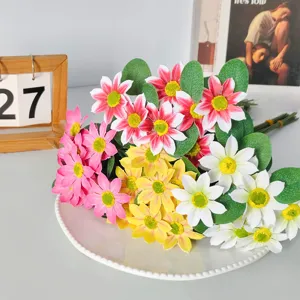 Künstliche Kamillenblüten Strauß Plastik Seiden Eukalyptuszweige Pastoraler Stil Kunstblumen Für Zuhause Hochzeit Wohnzimmer Blumendekoration