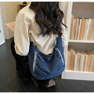 Large capacity vintage denim dumpling bag for college student daily commuter style