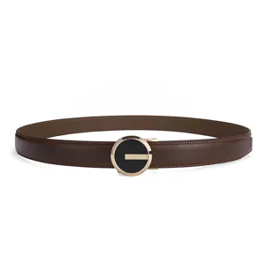 Hochwertiger brauner Ledergürtel für Herren mit eleganter goldener G-Automatikschließe