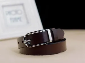 Detail view of a 3.3cm premium dark brown genuine leather belt with a silver buckle