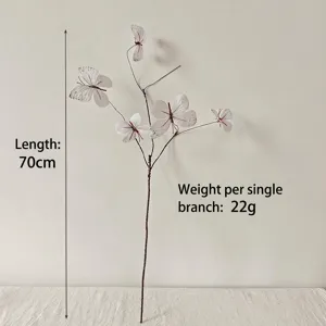 Detailansicht eines 70 cm langen künstlichen Schmetterlingszweigs für die Hochzeit