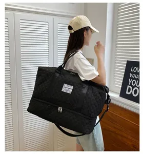 Portable foldable travel duffel bag, large capacity gym luggage bag for daily use and trips.