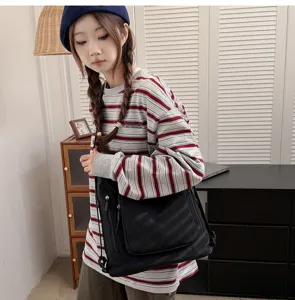 Borsa a tracolla impermeabile in nylon grande capacità zaino multiuso casual da donna.