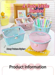 Vue détaillée de mini paniers de rangement de bureau avec breloques mignonnes