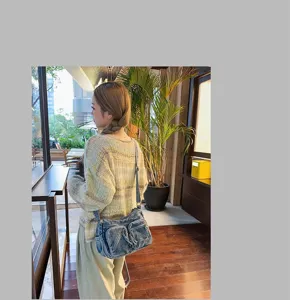 Wasdenim crossbody tas voor vrouwen, casual grote schoudertas met meerdere zakken.