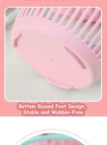 Gros plan sur la conception des pieds surélevés stables au fond du panier rose
