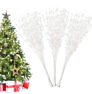 Weiße Weihnachts-Glitzerbeerenstiele als eleganter Füllstoff für den Weihnachtsbaum.