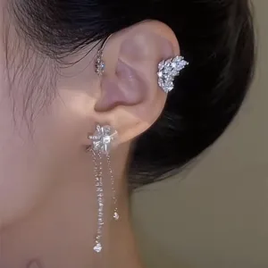Pendientes de flores giratorias con manguito de oreja de mariposa de cristal elegantes