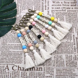 Boho Macaron Holz Buchstabe MAMA Schlüsselanhänger Quaste Perlen Anhänger Tasche Charme Zubehör Für Damen Geschenk