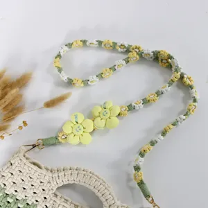 Handgemachte gehäkelte Gänseblümchen Handykette, bunter geflochtener Blumenriemen für Taschen.