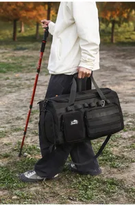 Grand sac de voyage et de sport fitness tactique avec sangles molle et poignees resistantes