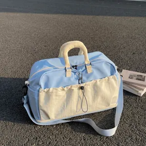 Grand sac de voyage fourre-tout, sac à bagages en toile légère pour femmes et hommes.