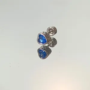 Exquisite blue heart zircon titanium steel ear bone nail with reflective mirror finish