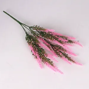 Detailansicht von rosa künstlichem Lavendel für die Hochzeits- und Gartendekoration