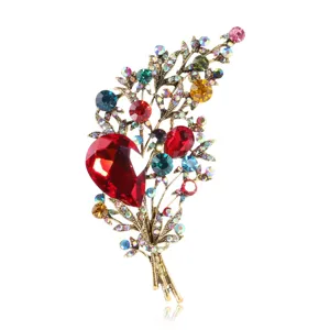 Broche bouquet de fleurs rétro élégante avec cristaux multicolores pour costumes chics.