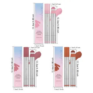 Gedetailleerde afmetingen van vloeibare blush met sponsapplicator en elegante verpakking.