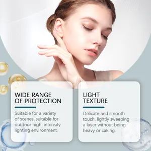 Vue détaillée de la poudre, texture lisse et légère pour un maquillage mat parfait.