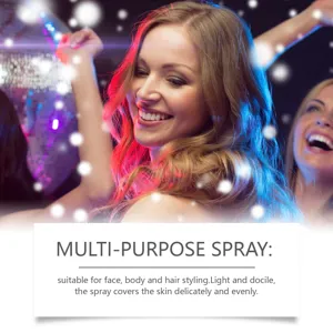 Vista dettagliata dell'effetto dello spray fissante sul viso, spray trucco leggero e fresco.