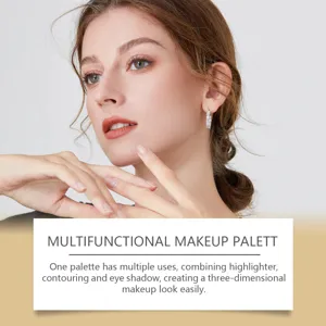 Multifunctional makeup palette with highlighter, contour and eyeshadow for versatile looks.