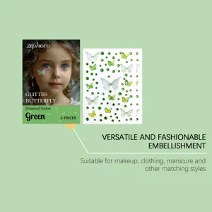 Détail de sticker diamant pailleté papillon vert pour maquillage, nail art et vêtements.
