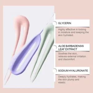 Detalle de texturas de crema con ingredientes como aloe vera y ácido hialurónico.