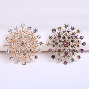 Broche Fleur en Cristal Multicolore en Alliage Vintage Pour Femmes Luxe Strass Flocon de Neige Badge Mode Vêtements Robe Accessoire
