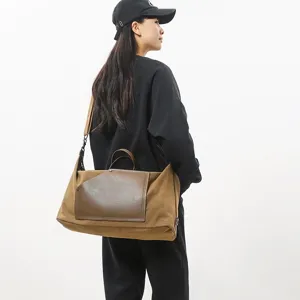 Grand sac de voyage en toile pour les trajets quotidiens et les voyages en plein air.