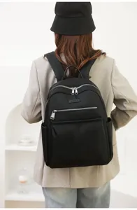 Modischer schwarzer Oxford-Rucksack für Damen mit minimalistischem Design