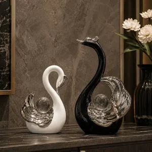 Set di sculture di cigno in cristallo di lusso, elegante decorazione bianco e nero per soggiorno.