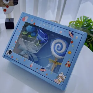 Coffret cadeau bleu bouquet de fleurs de savon sucette en serviette cadeau Saint-Valentin