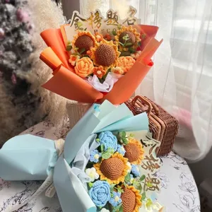 Handmade Knitted Sunflower Rose Flower Bouquet Graduation Gift With Success Tag Crochet Woolen Yarn Handwoven Arrangement